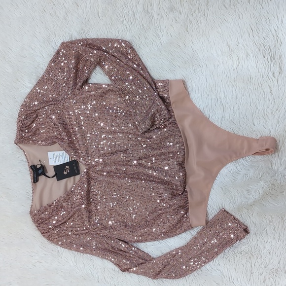 Sincerly Jules Tops - NWT Sincerely Jules Rose Gold Sequin Bodysuit Size M